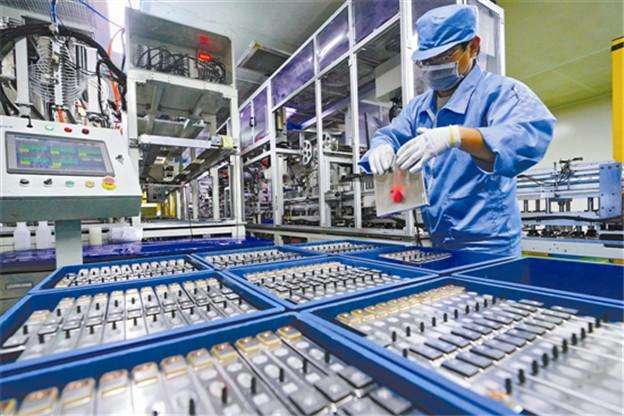 擬投資15億元建設(shè)硅碳負(fù)極、添加劑等鋰電材料項(xiàng)目