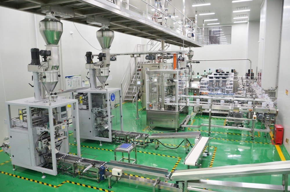 走進雅泰乳業(yè)，探秘十萬級無塵車間生產(chǎn)線